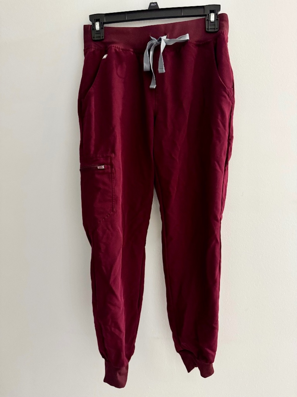 Figs Zamora Jogger Scrub Pant Burgundy XSP